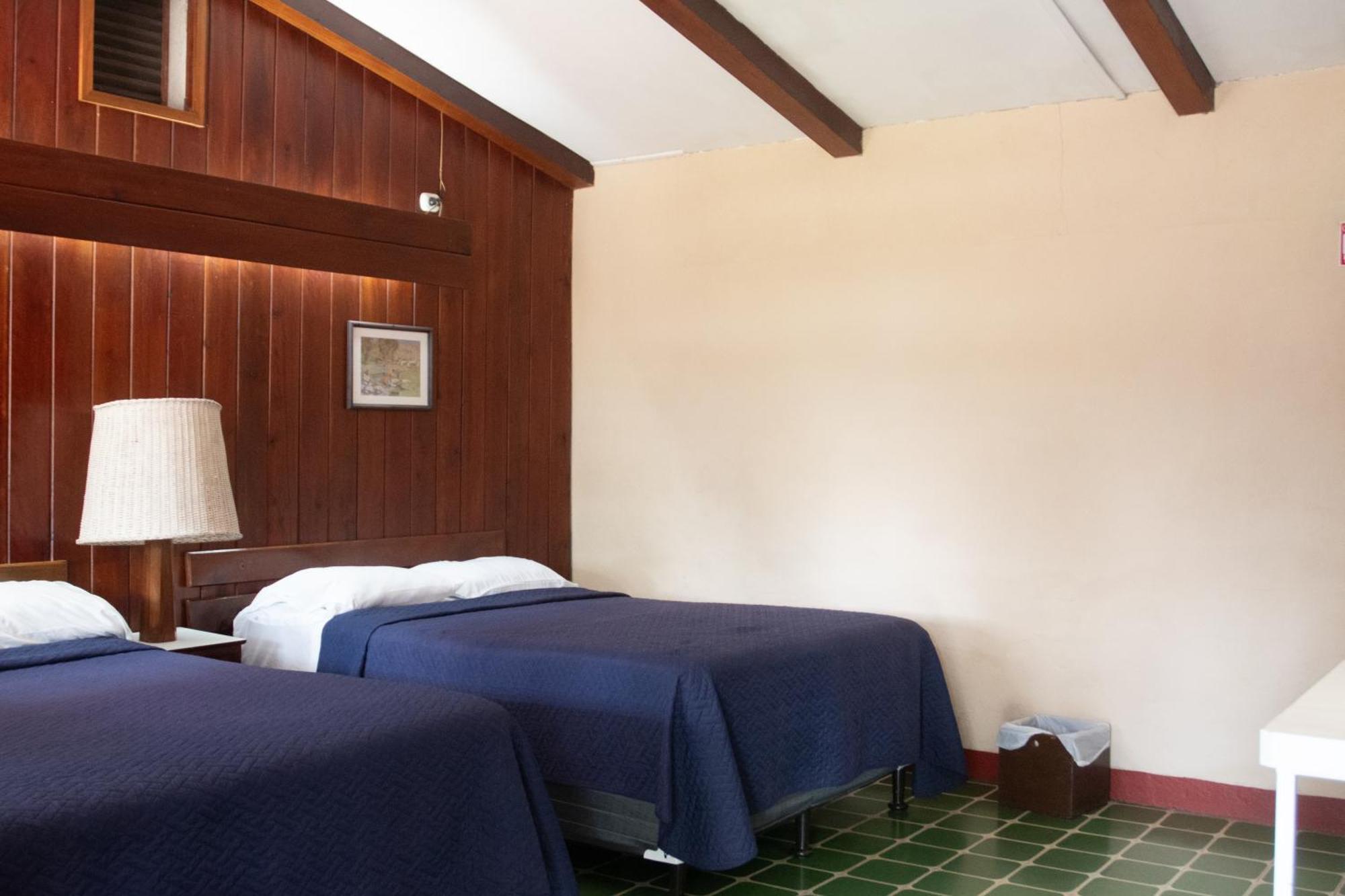 Hotel La Colonia 레탈룰레우 외부 사진